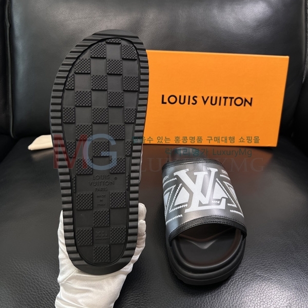 ���� ����*�� ����/������ LV556012