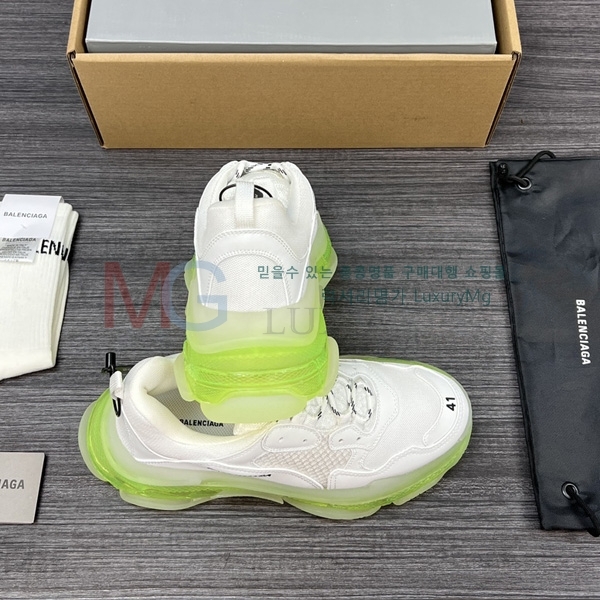�������� �߷��þư� ����Ŀ�� BA8188905-1