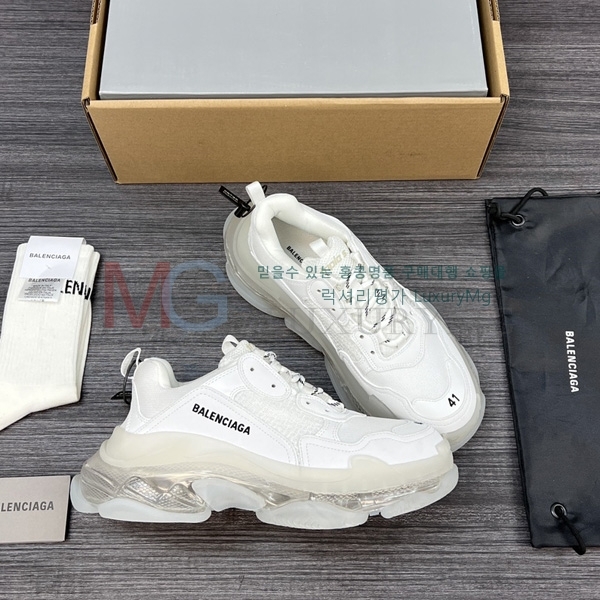 �������� �߷��þư� ����Ŀ�� BA8188905-2