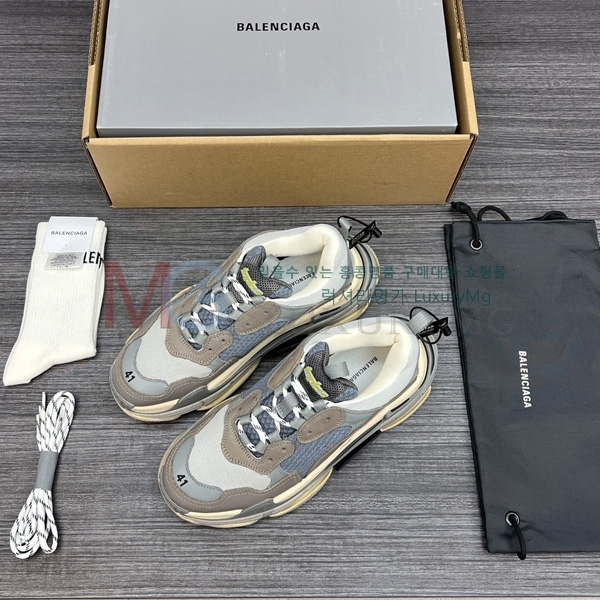 �������� �߷��þư� ����Ŀ�� BA862650