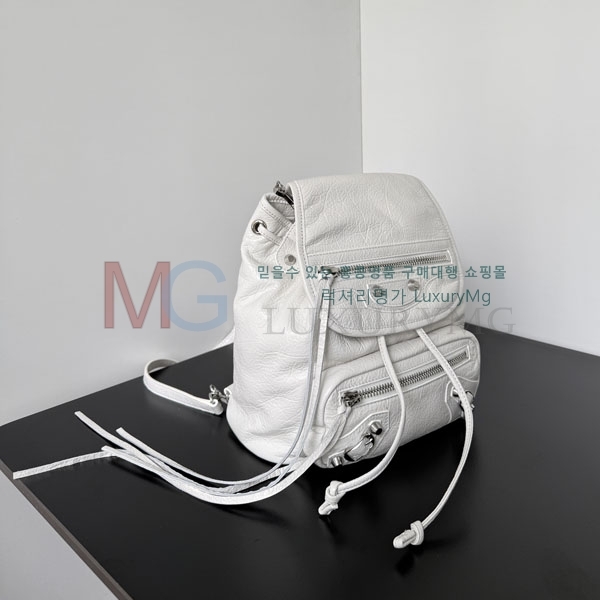 �߷��þư� 𝗟𝗘 𝗖𝗜𝗧𝗬 ���� �̴� 71294-1