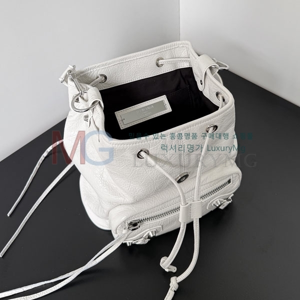 �߷��þư� 𝗟𝗘 𝗖𝗜𝗧𝗬 ���� �̴� 71294-1