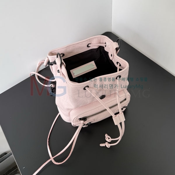 �߷��þư� 𝗟𝗘 𝗖𝗜𝗧𝗬 ���� �̴� 71294-3