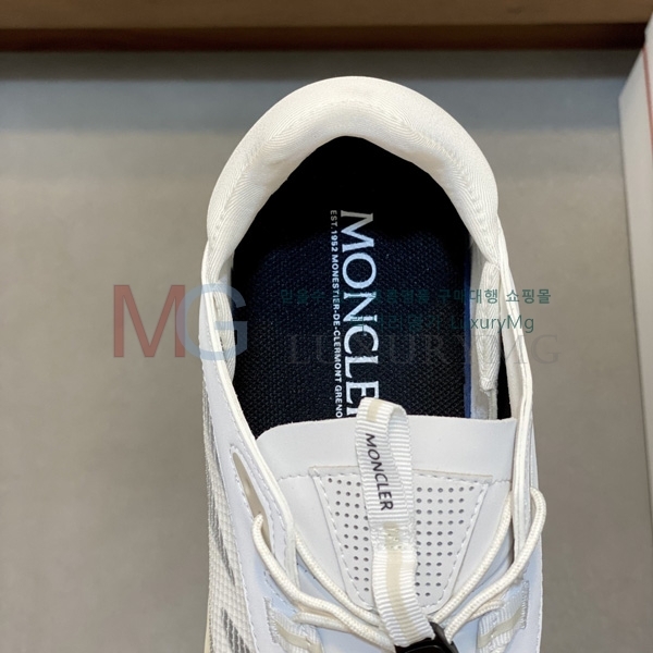 ���� ��**�� �ȭ MK630550-5