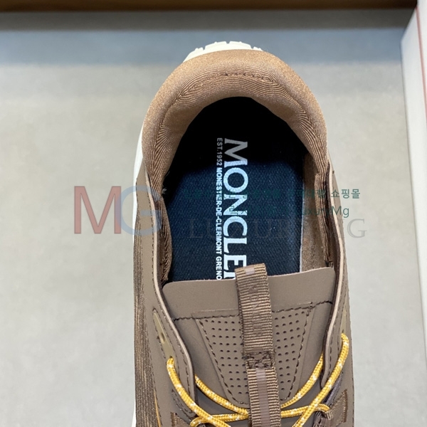 ���� ��**�� �ȭ MK630550-2