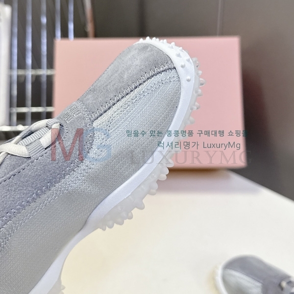 ���� �̿�̿� ����Ŀ�� MIU02240