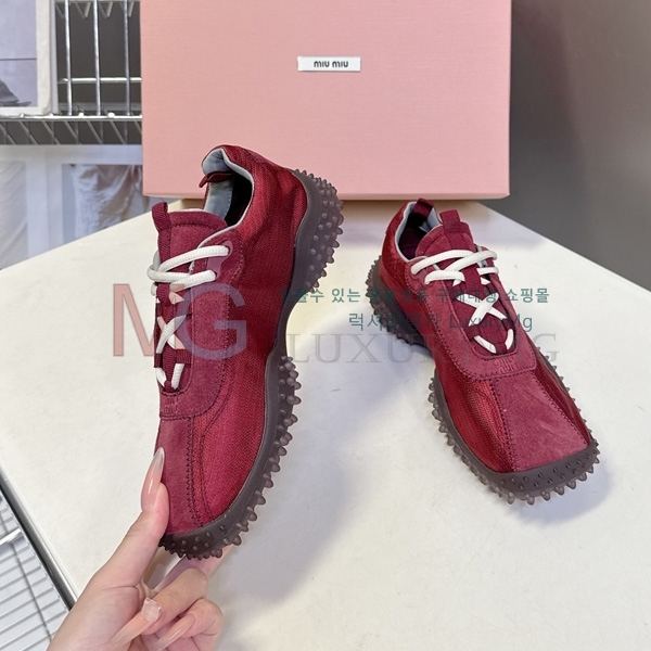 ���� �̿�̿� ����Ŀ�� MIU02240-1