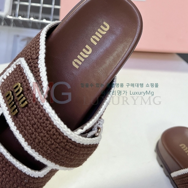���� �̿�̿� ���� MIU069011