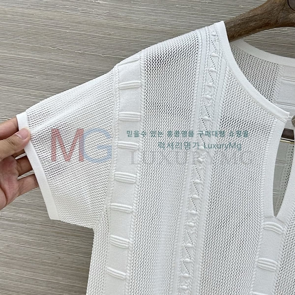 ���� �����޽� ���� Ƽ���� HE64748480-7