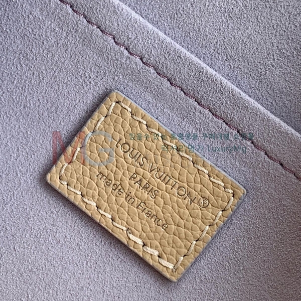 ���̺��� ���ǵ� �ݵѸ��� 20 M2A099-1