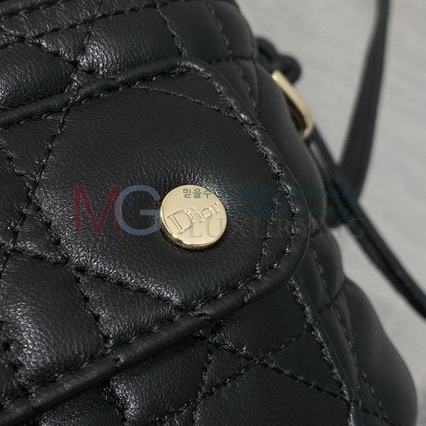��� Ʈ���� �̴� ��Ŷ�� D32326-9