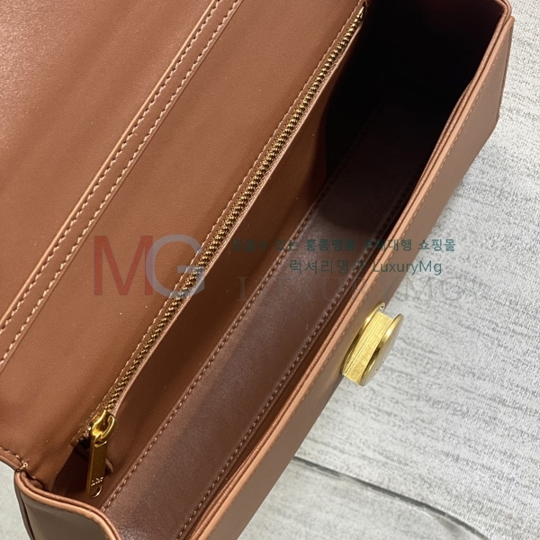 ��� �޴޸��� �Ŀ�ġ D30309-3