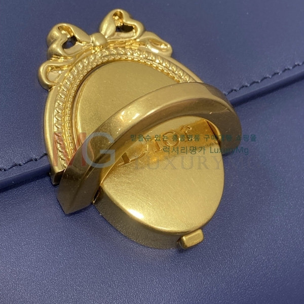 ��� �޴޸��� �Ŀ�ġ D30309-4