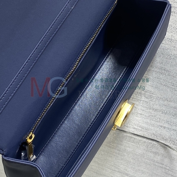 ��� �޴޸��� �Ŀ�ġ D30309-4