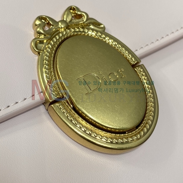 ��� �޴޸��� �Ŀ�ġ D30309-7