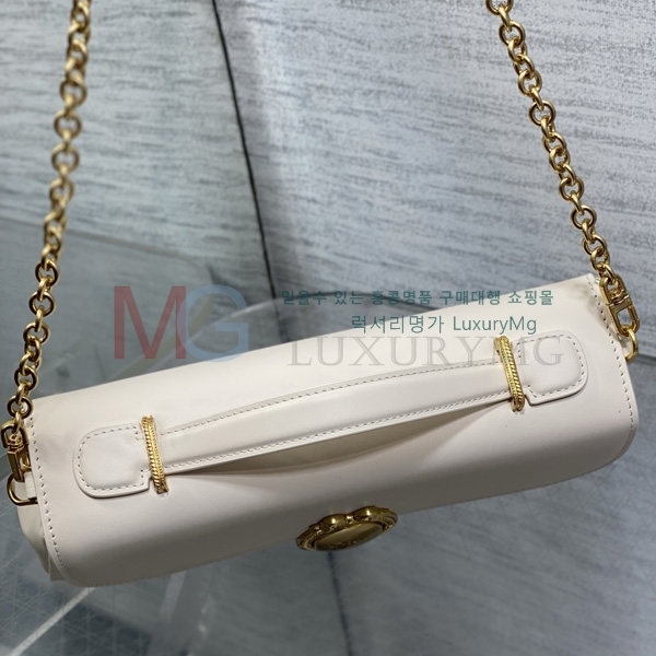 ��� �޴޸��� �Ŀ�ġ D30309-9