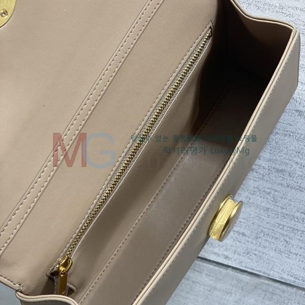 ��� �޴޸��� �Ŀ�ġ D30309-1