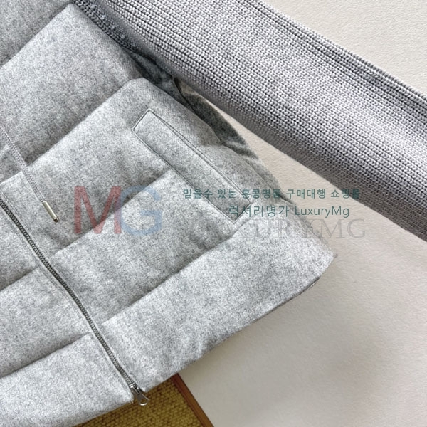 ���� ���ڷ� ��ġ�ڸ� �ٿ� �е� BC565870844-5