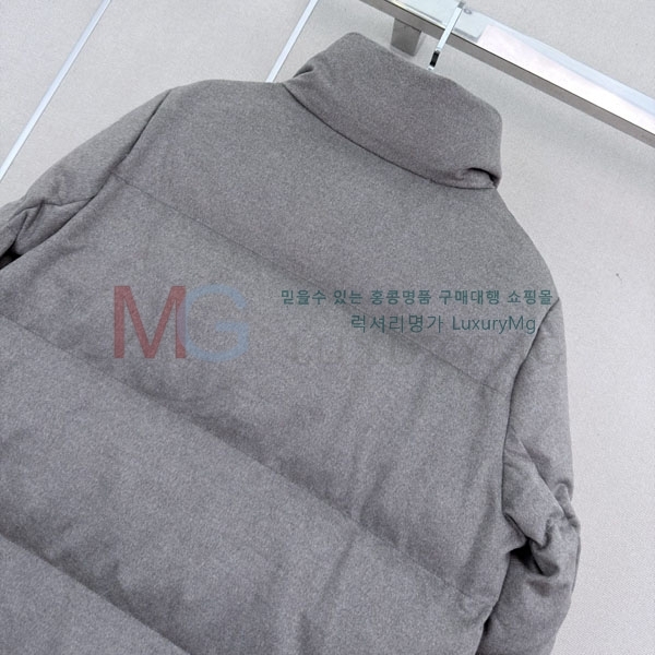 ���� �η�**�� �ٿ� �е� LP34456330-3