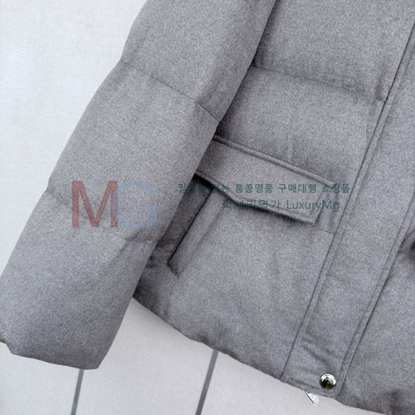 ���� �η�**�� �ٿ� �е� LP34456330-3